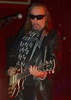 http://margit2.hu/forumba-alairasok/ace-frehley3.jpg