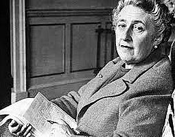 http://margit2.hu/forumba-alairasok/agatha-christie3.jpg