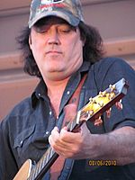 http://margit2.hu/forumba-alairasok/david-lee-murphy3.jpg