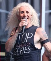 http://margit2.hu/forumba-alairasok/dee-snider1.jpg