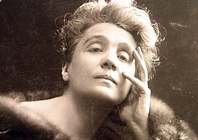 http://margit2.hu/forumba-alairasok/eleonora-duse2.jpg