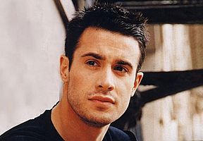 http://margit2.hu/forumba-alairasok/freddie-prinze-jr.jpg