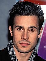 http://margit2.hu/forumba-alairasok/freddie-prinze-jr2.jpg