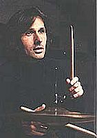 http://margit2.hu/forumba-alairasok/gary-mallaber.jpg