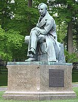 http://margit2.hu/forumba-alairasok/james-fenimore-cooper3.jpg