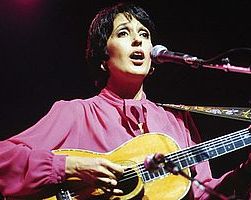 http://margit2.hu/forumba-alairasok/joan-baez.jpg