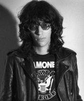 http://margit2.hu/forumba-alairasok/joey-ramone.jpg