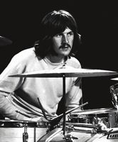 http://margit2.hu/forumba-alairasok/john-bonham.jpg