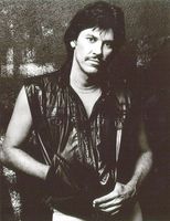 http://margit2.hu/forumba-alairasok/john-kay.jpg