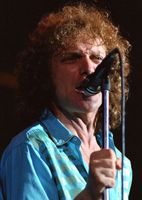 http://margit2.hu/forumba-alairasok/lou-gramm.jpg
