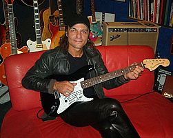 http://margit2.hu/forumba-alairasok/matthias-jabs2.jpg
