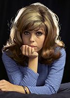 http://margit2.hu/forumba-alairasok/nancy-sinatra2.jpg