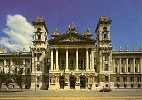 http://margit2.hu/forumba-alairasok/neprajzi-muzeum-bp.jpg