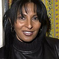 http://margit2.hu/forumba-alairasok/pam-grier.jpg