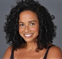 http://margit2.hu/forumba-alairasok/rae-dawn-chong2.jpg