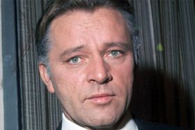 http://margit2.hu/forumba-alairasok/richard-burton.jpg