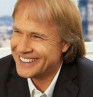 http://margit2.hu/forumba-alairasok/richard-clayderman2.jpg