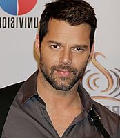 http://margit2.hu/forumba-alairasok/ricky-martin.jpg