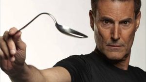 http://margit2.hu/forumba-alairasok/uri-geller.jpg