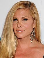 http://margit2.hu/forumba-kepek/candis-cayne3.jpg