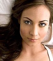 http://margit2.hu/forumba-kepek/courtney-ford2.jpg