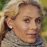 http://margit2.hu/forumba-kepek/eva-rose.jpg
