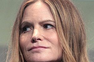 http://margit2.hu/forumba-kepek/jennifer-jason-leigh3.jpg