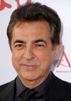 http://margit2.hu/forumba-kepek/joe-mantegna1.jpg