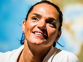 http://margit2.hu/forumba-kepek/kovacs-katalin3.jpg