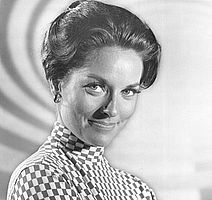 http://margit2.hu/forumba-kepek/lee-meriwether.jpg