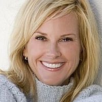 http://margit2.hu/forumba-kepek/rebecca-staab2.jpg