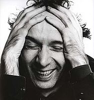http://margit2.hu/forumba-kepek/roberto-benigni2.jpg