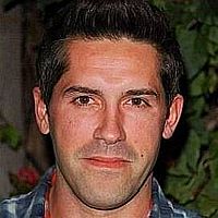 http://margit2.hu/forumba-kepek/scott-adkins2.jpg