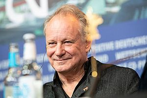 http://margit2.hu/forumba-kepek/stellan-skarsgard2.jpg