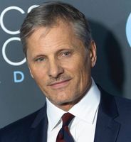 http://margit2.hu/forumba-kepek/viggo-mortensen2.jpg
