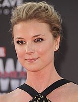 http://margit2.hu/forumba-kepek2/emily-vancamp3.jpg