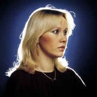 https://margit2.hu/forumba-alairasok/agnetha-ase-faltskog.jpg