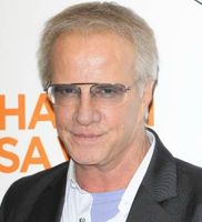 https://margit2.hu/forumba-alairasok/christopher-lambert3.jpg