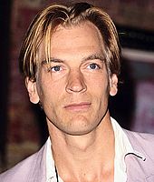 https://margit2.hu/forumba-alairasok/julian-sands2.jpg