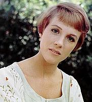 https://margit2.hu/forumba-alairasok/julie-andrews.jpg