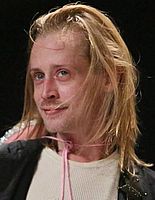 https://margit2.hu/forumba-alairasok/macaulay-culkin3.jpg