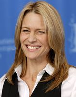 https://margit2.hu/forumba-alairasok/robin-wright3.jpg