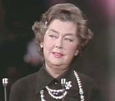 https://margit2.hu/forumba-alairasok/rosalind-russell3.jpg