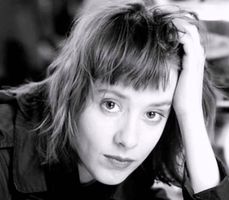 https://margit2.hu/forumba-alairasok/suzanne-vega.jpg