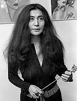 https://margit2.hu/forumba-alairasok/yoko-ono.jpg