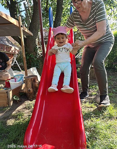 https://margit2.hu/forumba-csaladi-kepek/2026-tol/h-csuszdan-m-20260524-1715.jpg