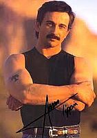 https://margit2.hu/forumba-kepek/aaron-tippin.jpg