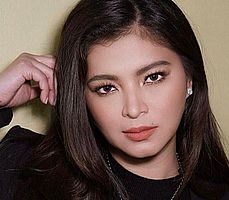 https://margit2.hu/forumba-kepek/angel-locsin2.jpg