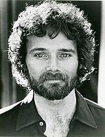 https://margit2.hu/forumba-kepek/creed-bratton.jpg