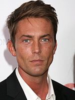 https://margit2.hu/forumba-kepek/desmond-harrington.jpg